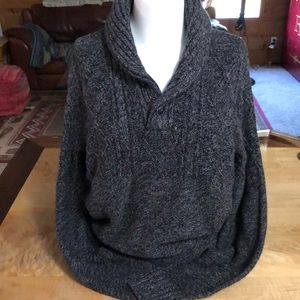 American Eagle 🦅 gray sweater